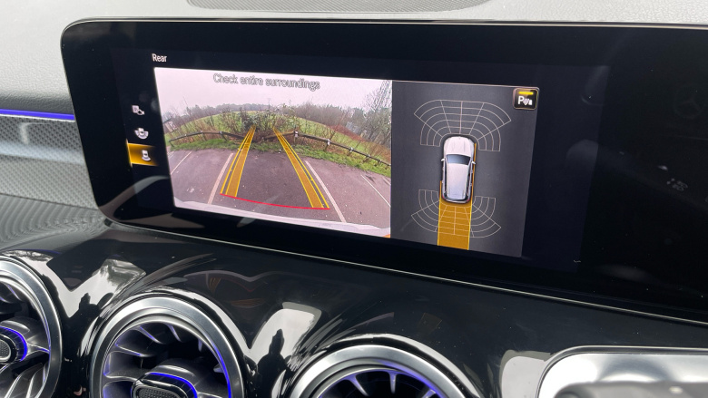 Mercedes-Benz GLB 220d 4Matic AMG Line Premium 5dr 8G-Tronic Diesel Estate